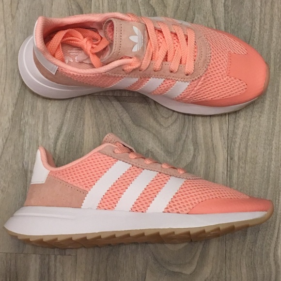 adidas Shoes - Adidas Coral flashback sneakers 5 nwt